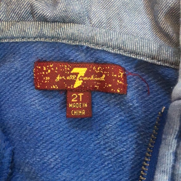 2T Jacket - Picture 2 of 3